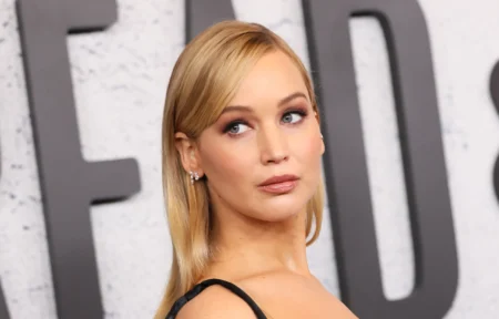 Jennifer Lawrence’s Spring Staples 2025 – Celebrity-Approved Essentials for Effortless Style