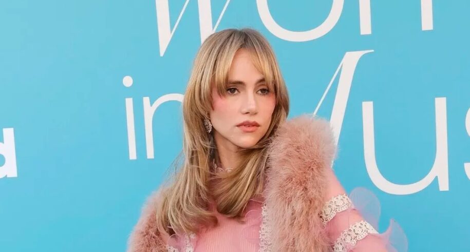 Suki Waterhouse’s Mule Heels Are the It-Girl Outfit Upgrade You Need