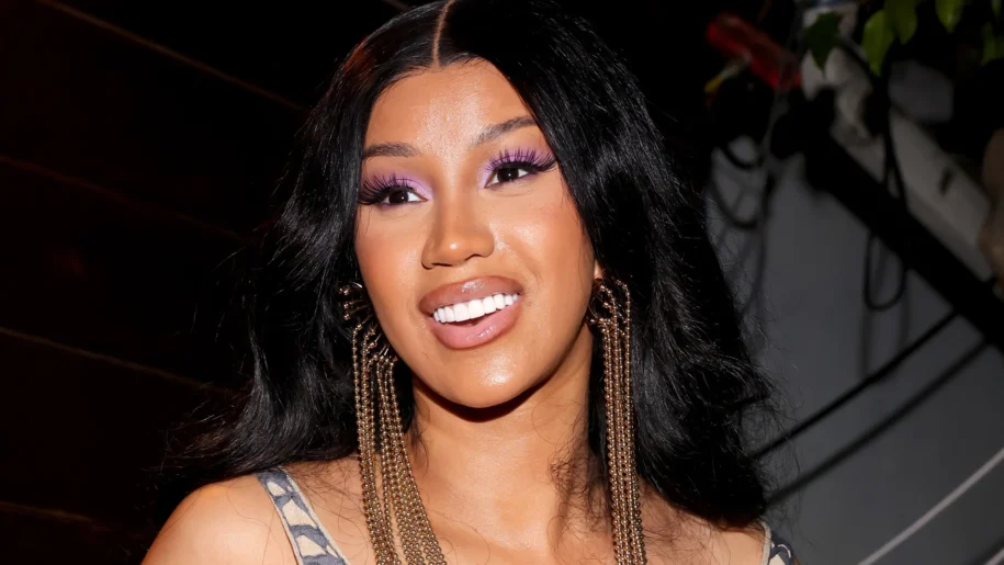 If You Love Drama, Cardi B’s Nail Inspo Is For You